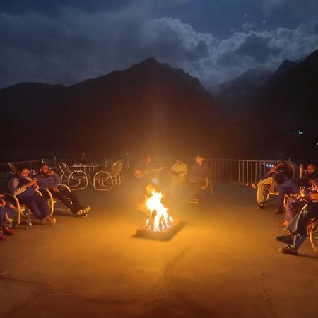 Hunza Lounge Hotell Karimabad  Exteriör bild