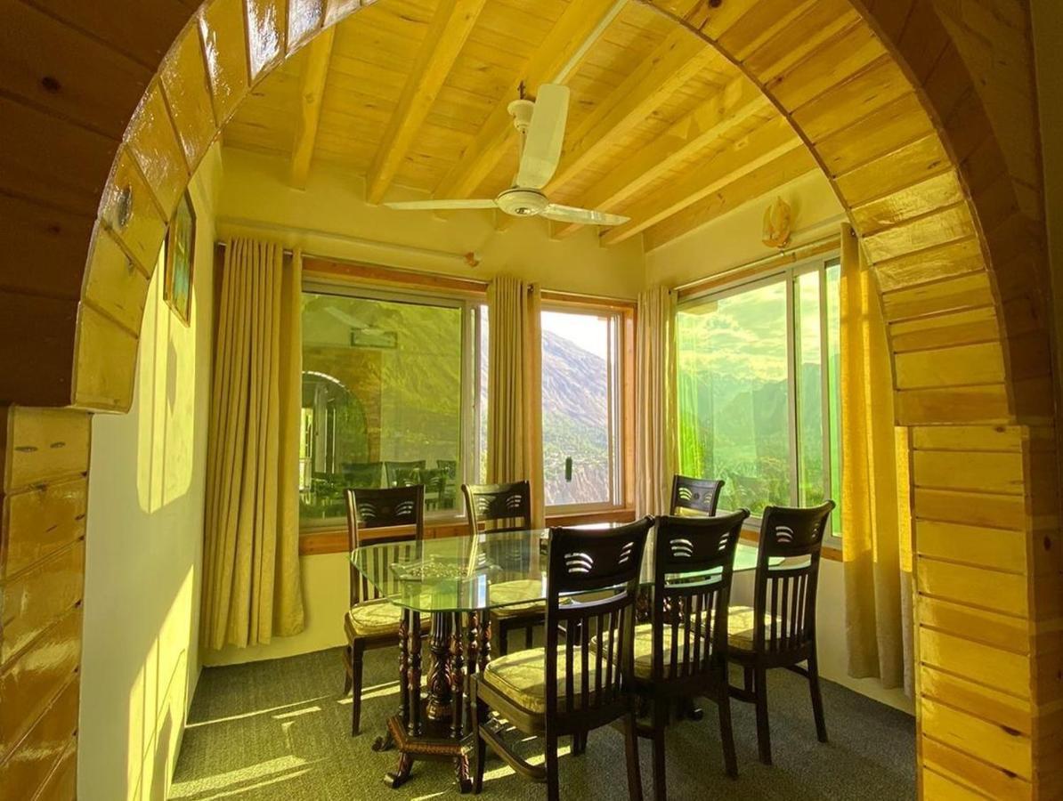 Hunza Lounge Hotell Karimabad  Exteriör bild