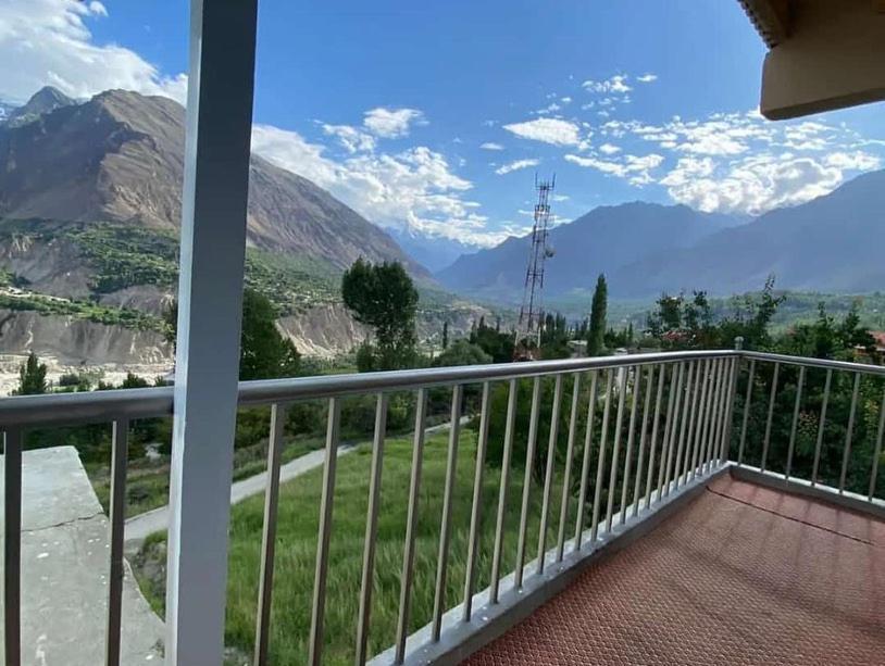 Hunza Lounge Hotell Karimabad  Exteriör bild