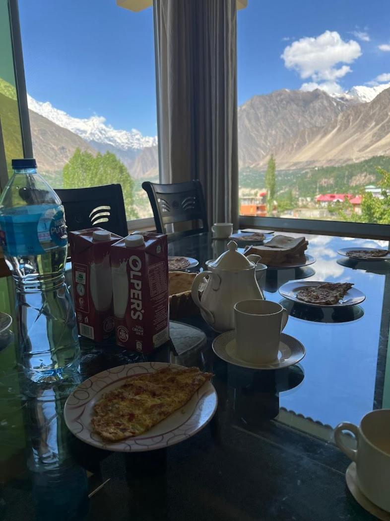 Hunza Lounge Hotell Karimabad  Exteriör bild