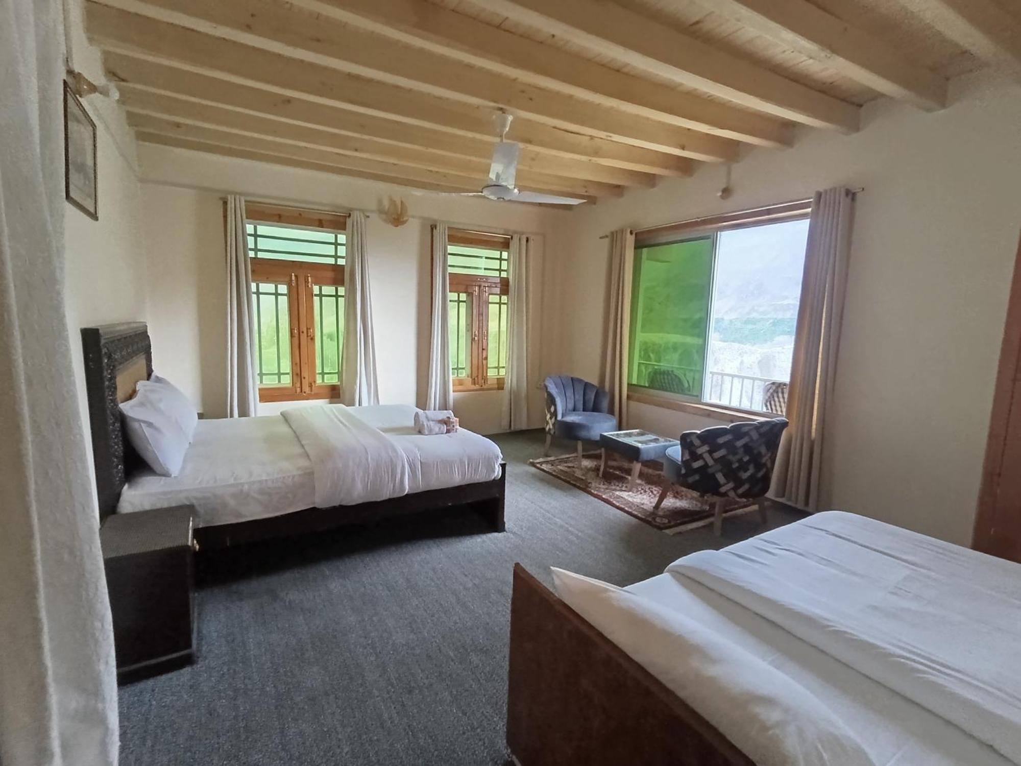 Hunza Lounge Hotell Karimabad  Exteriör bild
