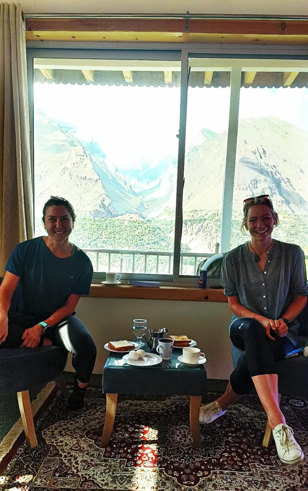 Hunza Lounge Hotell Karimabad  Exteriör bild
